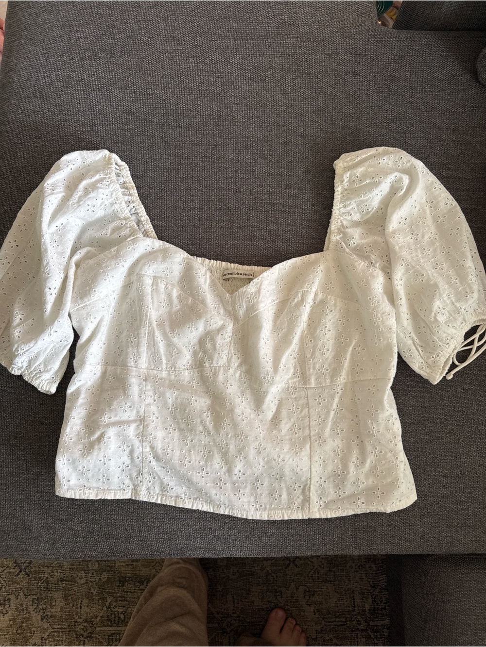 Abercrombie & Fitch White Eyelet Puff Sleeve Top